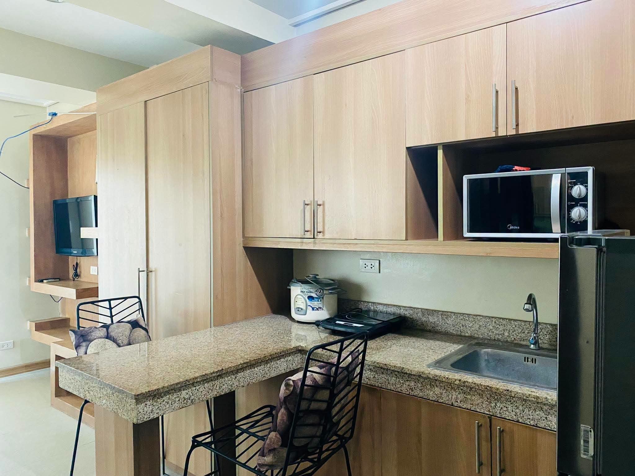 FOR RENT STUDIO IN CITY SUITES