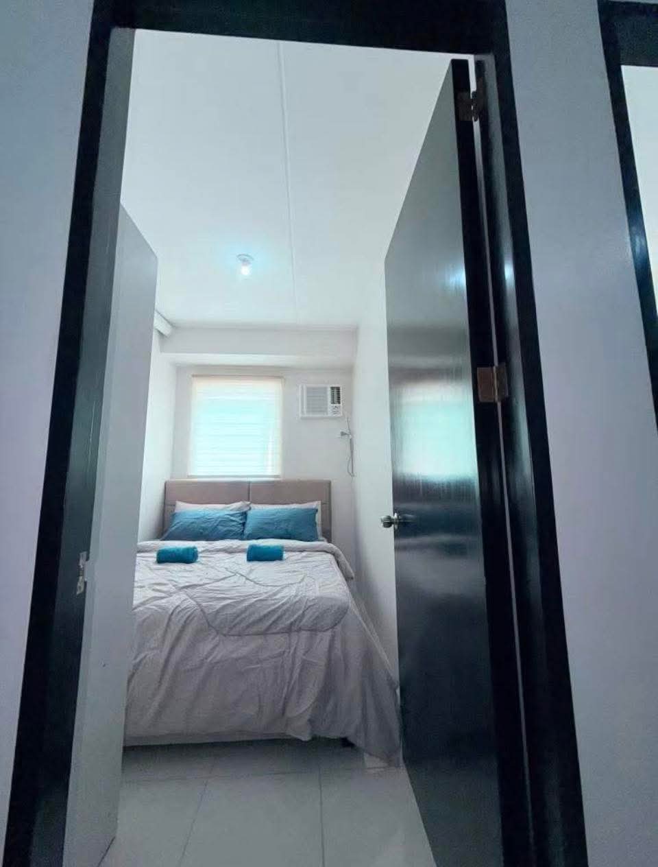 FOR RENT 2 BEDROOM IN URBAN DECA BANJLAD TOWER 1 15TH FLOOR
