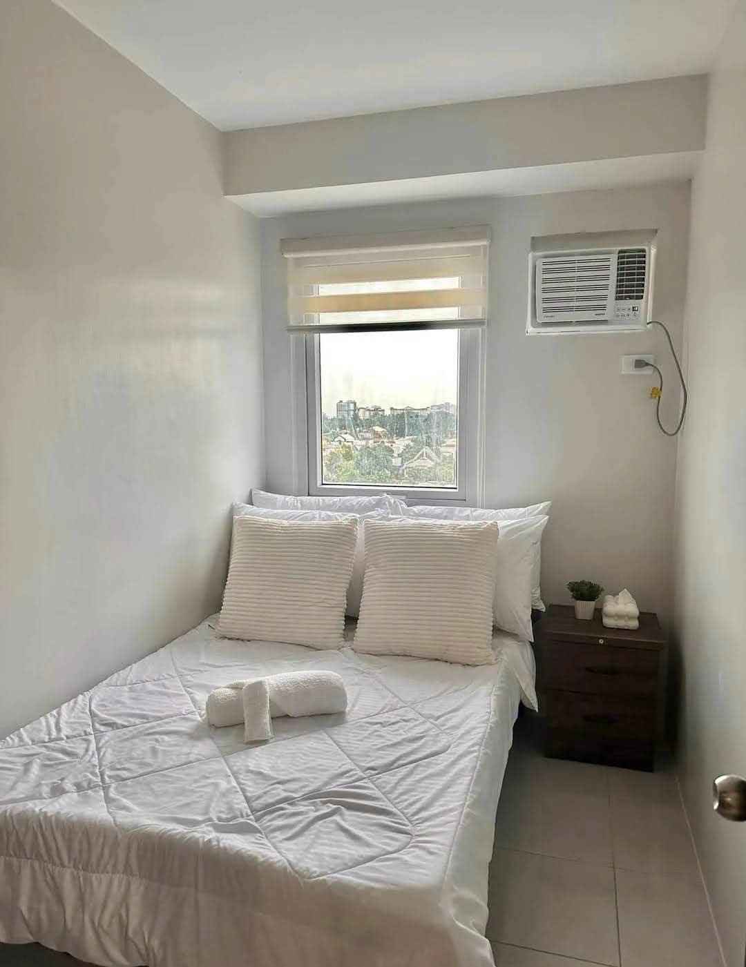 TWO BEDROOM FOR RENT I DECA BANILAD TOWER1 6TH FLOOR