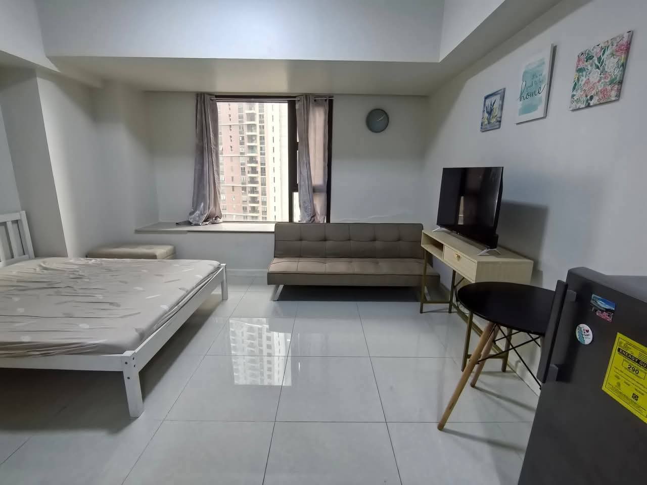 STUDIO CONDO UNIT FOR RENT – MANDANI BAY, MANDAUE CITY, CEBU