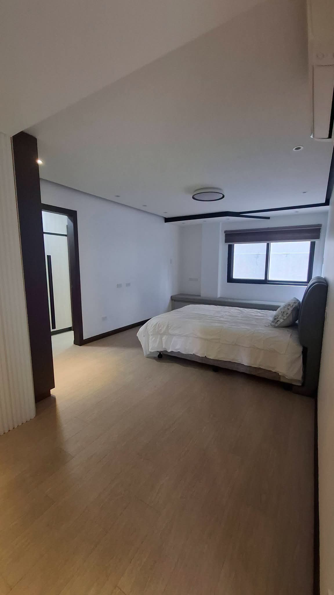 LUXURY HOUSE INSIDE MARIA LUISA FOR SALE