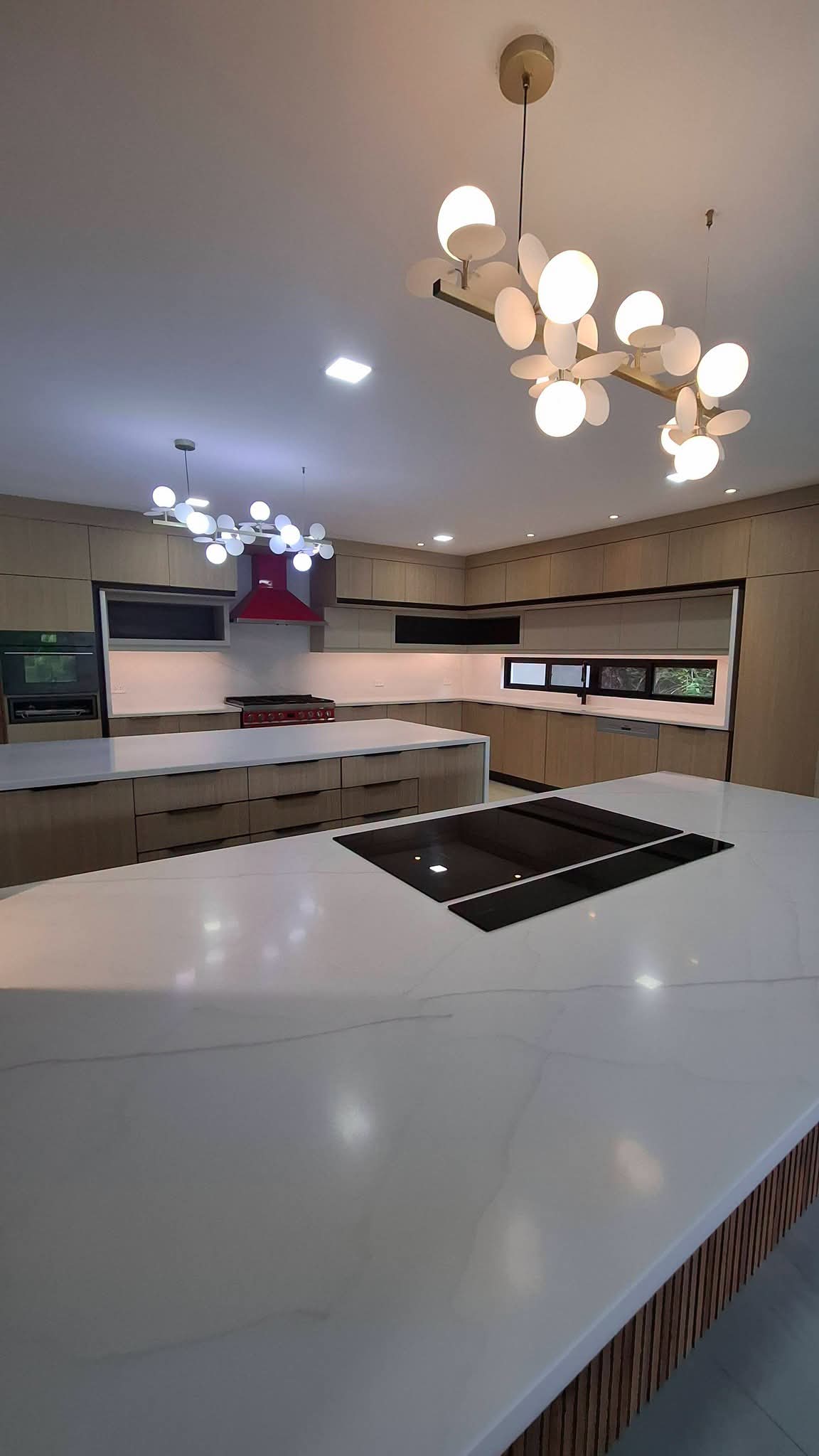 LUXURY HOUSE INSIDE MARIA LUISA FOR SALE