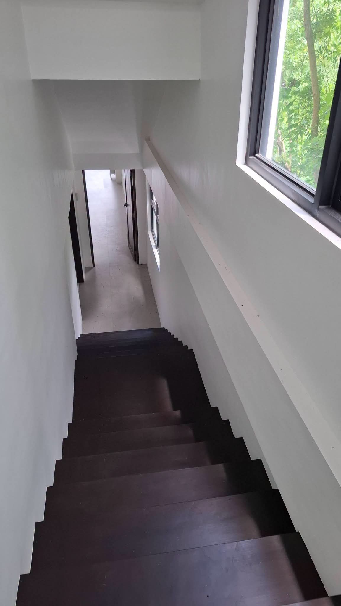 LUXURY HOUSE INSIDE MARIA LUISA FOR SALE
