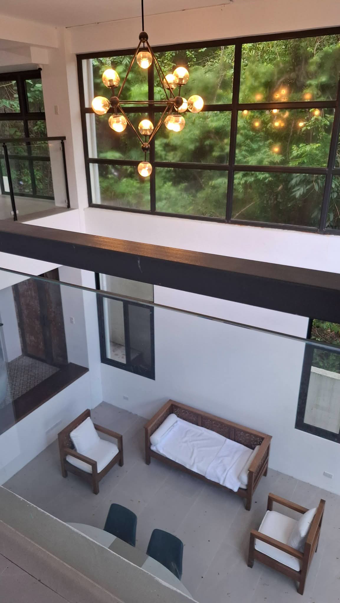LUXURY HOUSE INSIDE MARIA LUISA FOR SALE